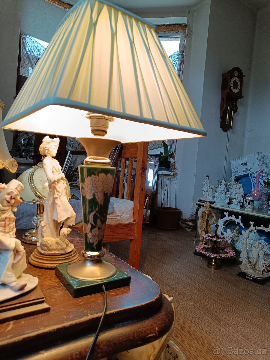 Stolní lampa
