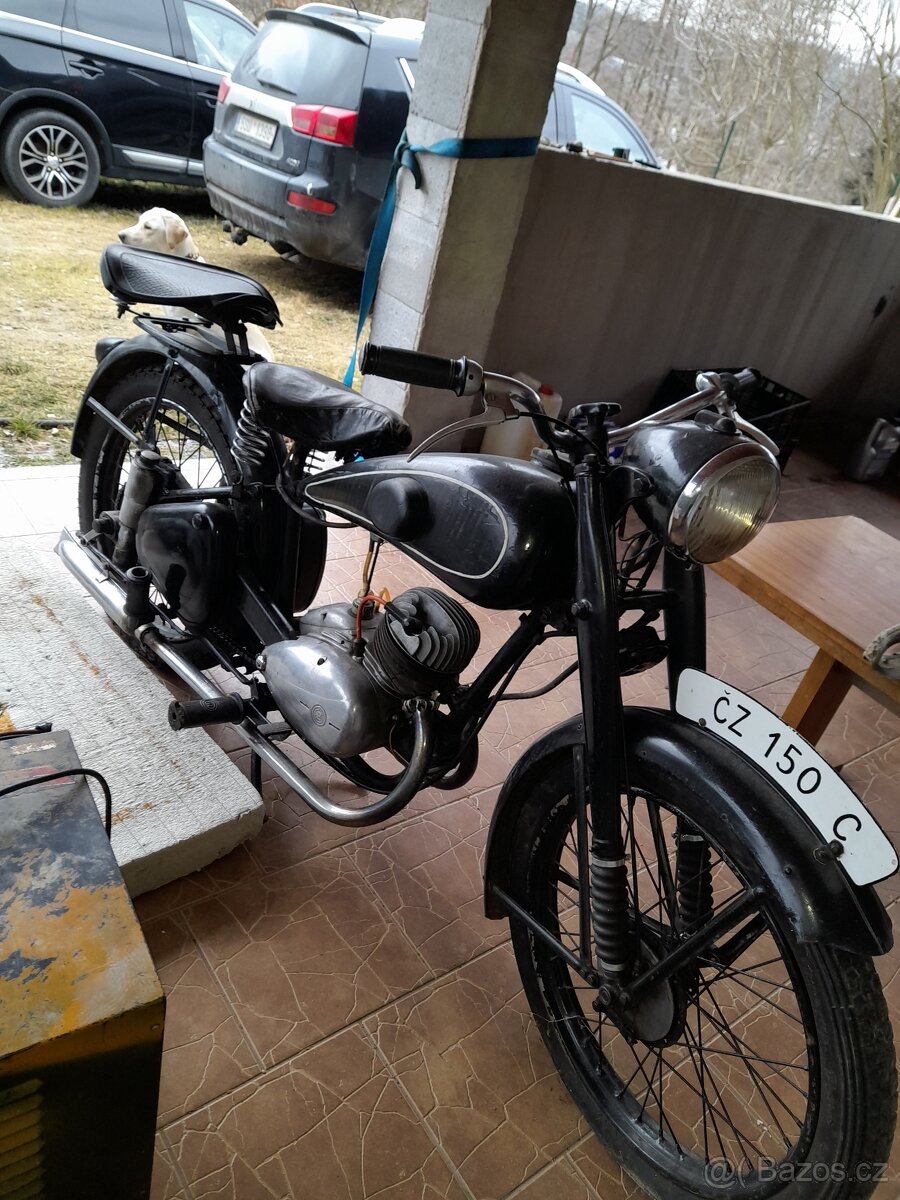ČZ 150 C na renovaci