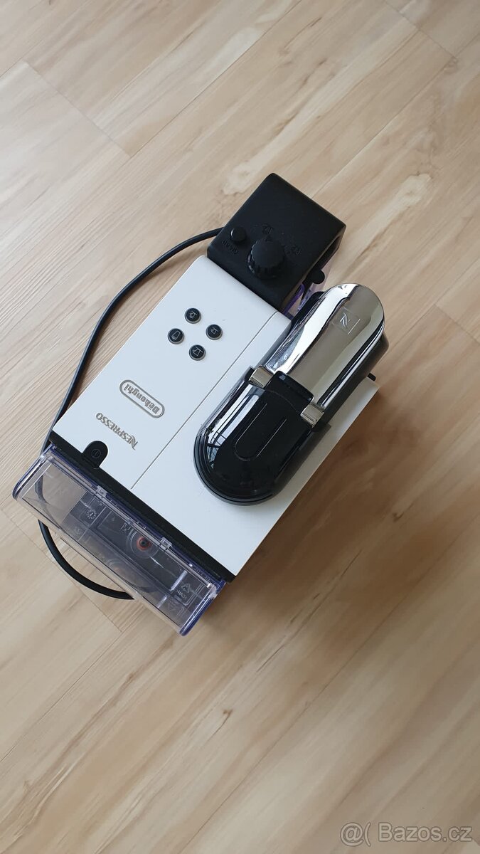 Nespresso delonghi kávovar