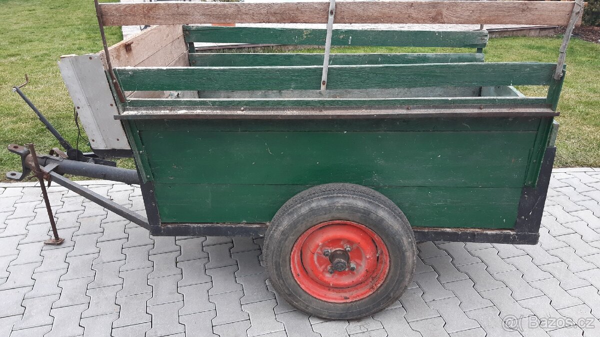 Kára za traktor