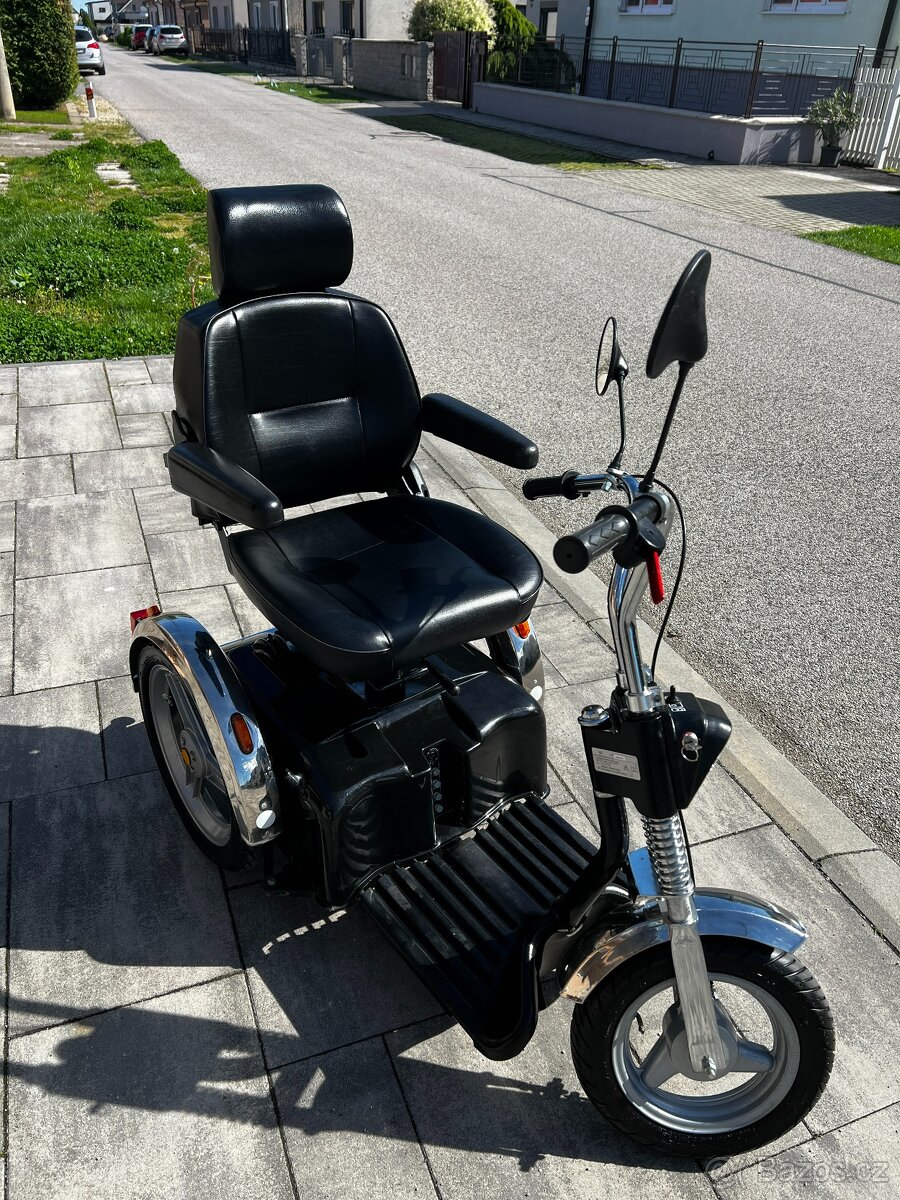 elektrická trojkolka skúter Afikim Sportster