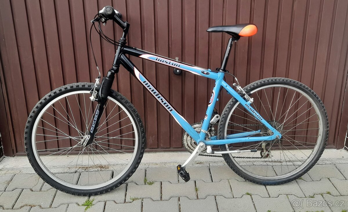 Horské kolo-odpružené