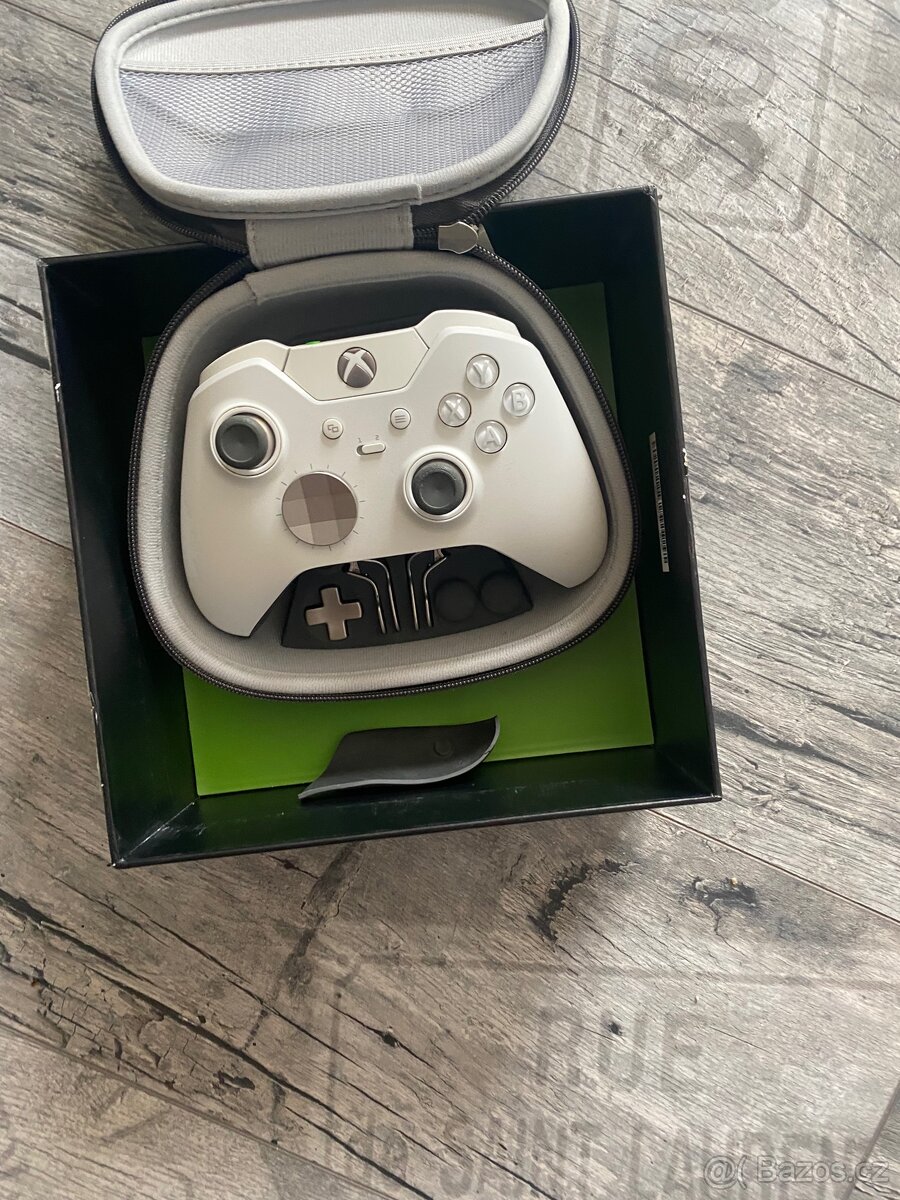 Xbox elite ovladač