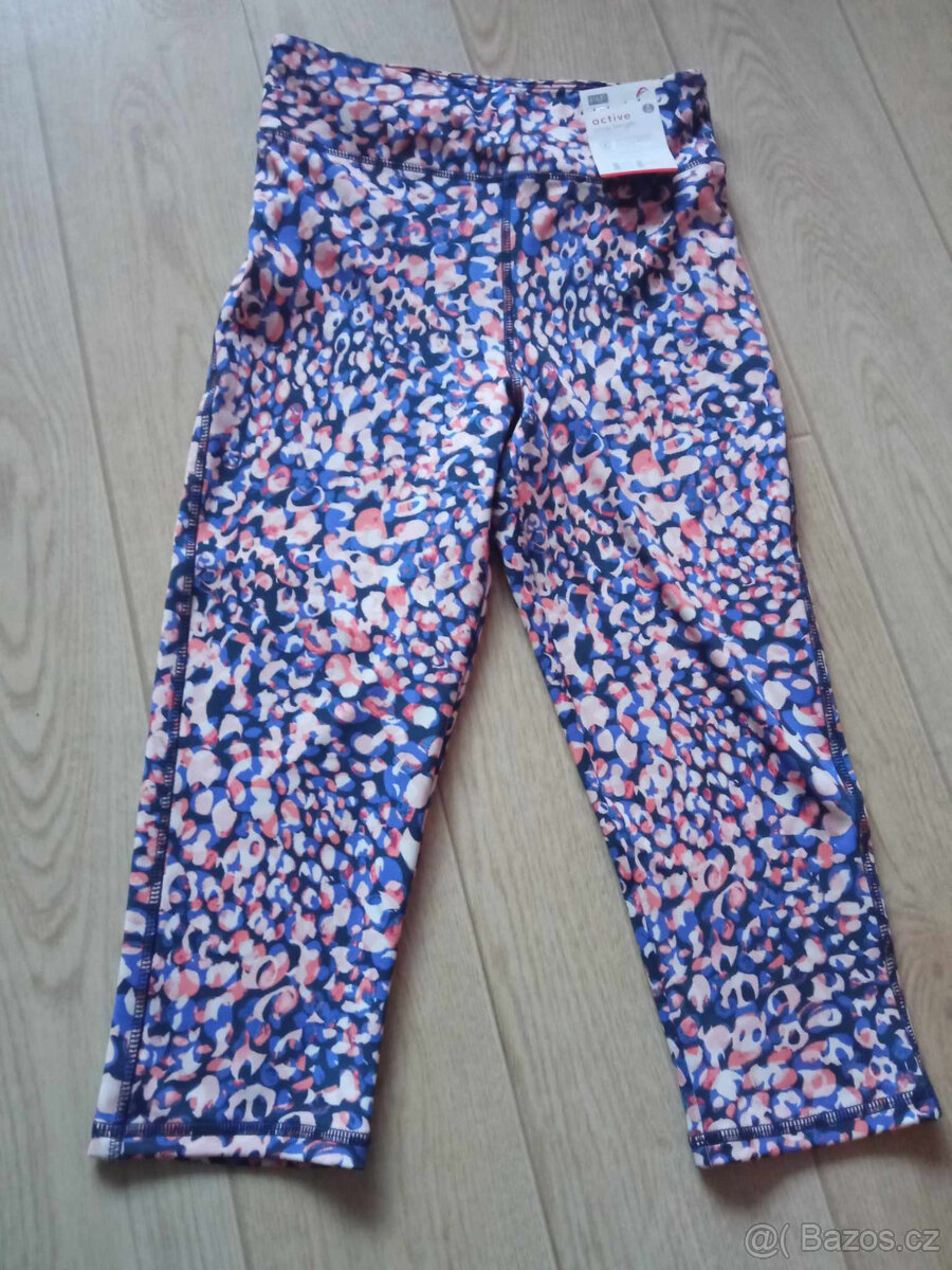 Strakaté 3/4 legíny F&F activecrop vel.34/146 NOVÉ -