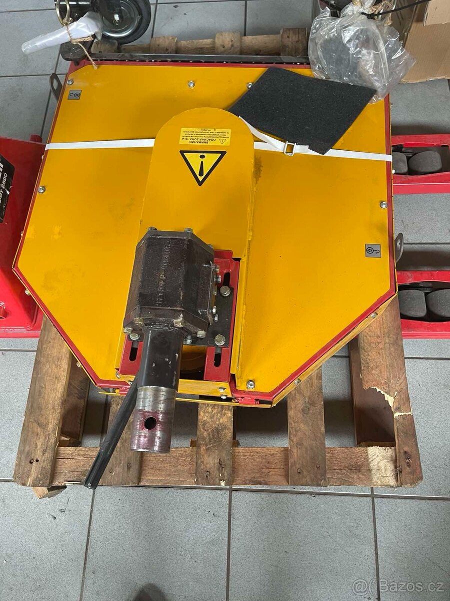 Sekačka, moto blok Belarus MTZ motor HONDA 09 kony