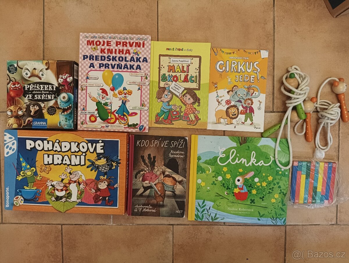 Hry, hračky, knížky