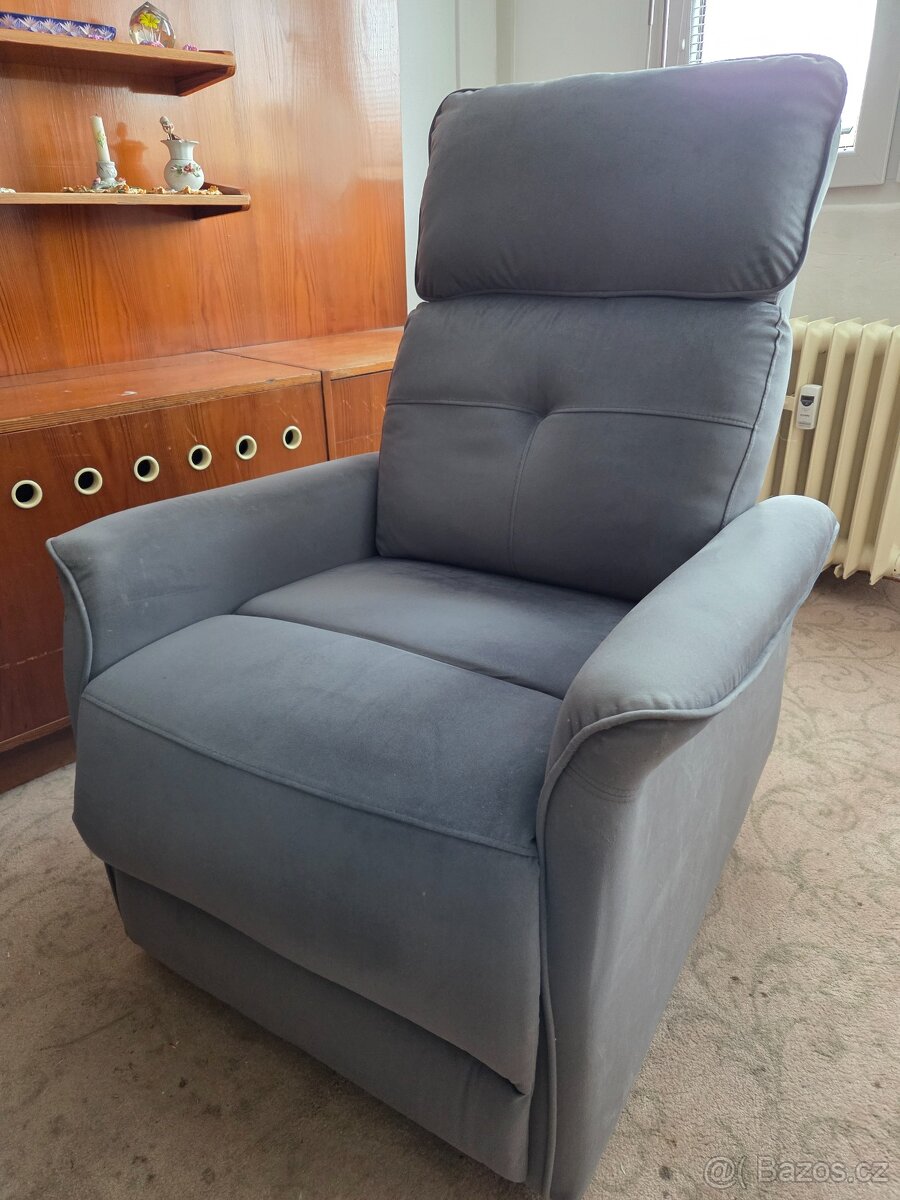 Polohovací TV křeslo