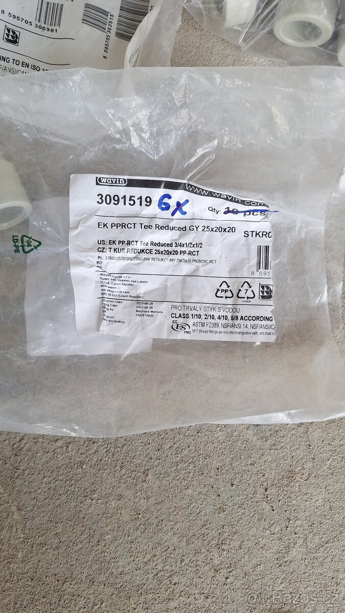 Wavin Ekoplastik T kus redukovaný 25x20x20 - 8595185441820