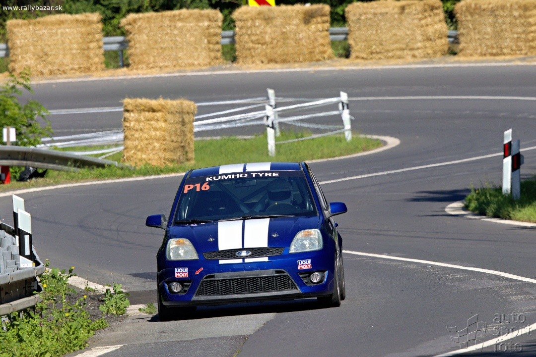 Ford Fiesta ST150 rally