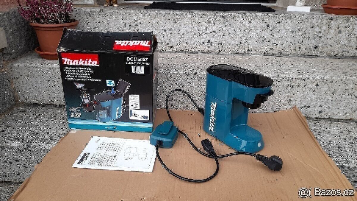 Aku kávovar Makita DCM 500 Z
