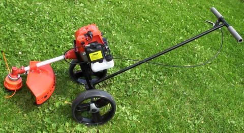 Kolečkový křovinořez