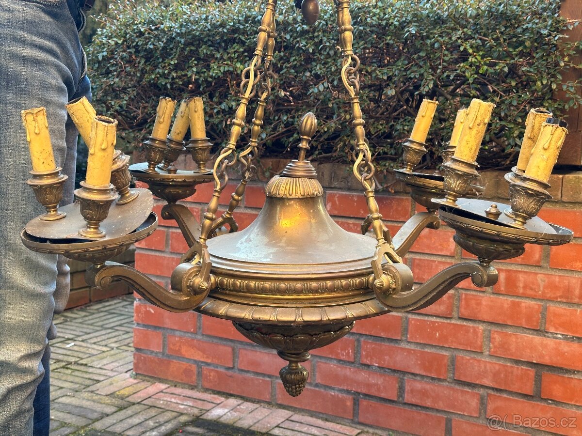 Mosazný starožitný lustr