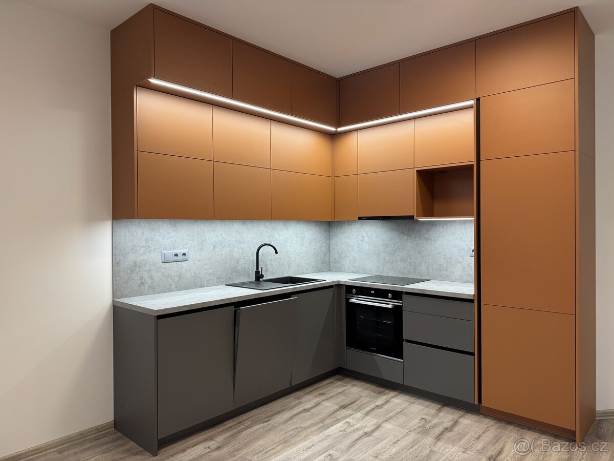 Pronájem útulného bytu 2+kk, 52 m² – Staré náměstí