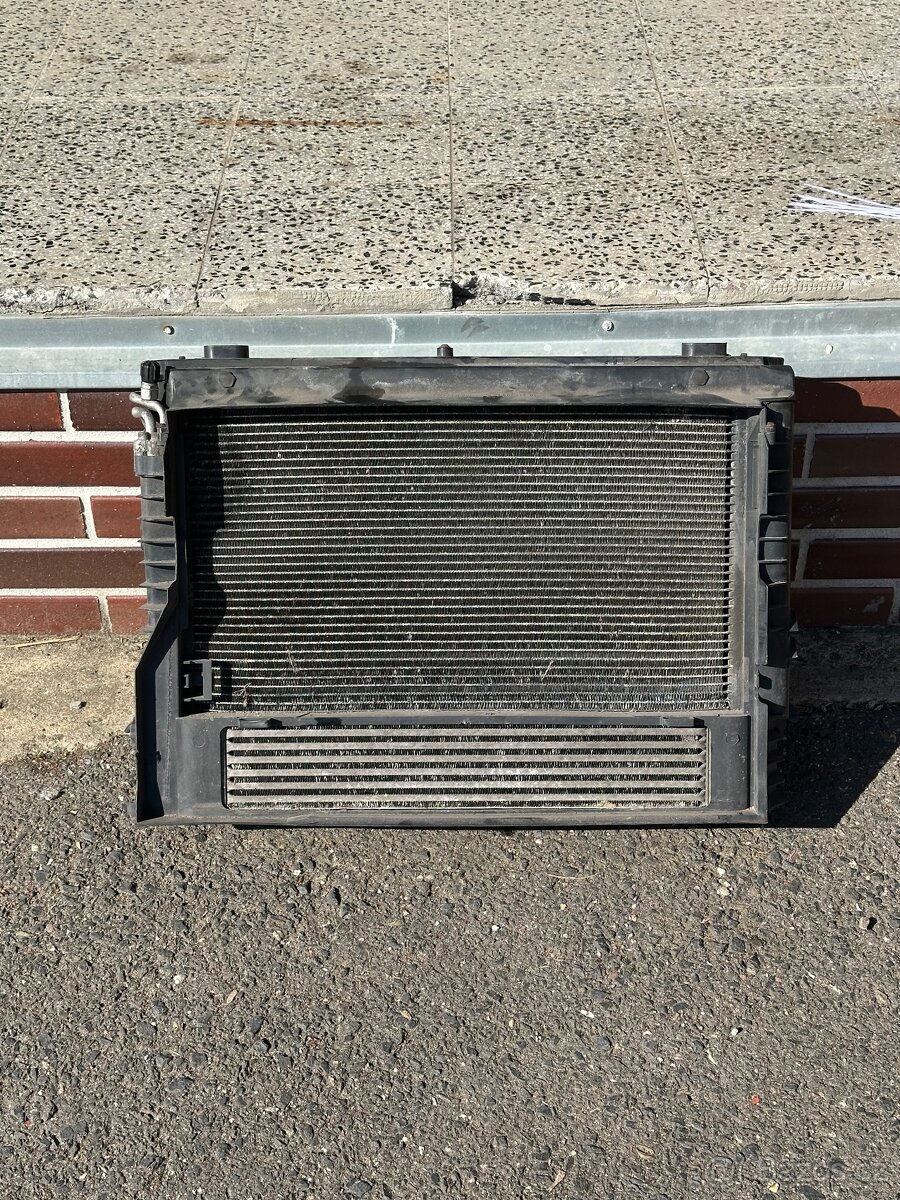 Chladičová stěna E60/E61