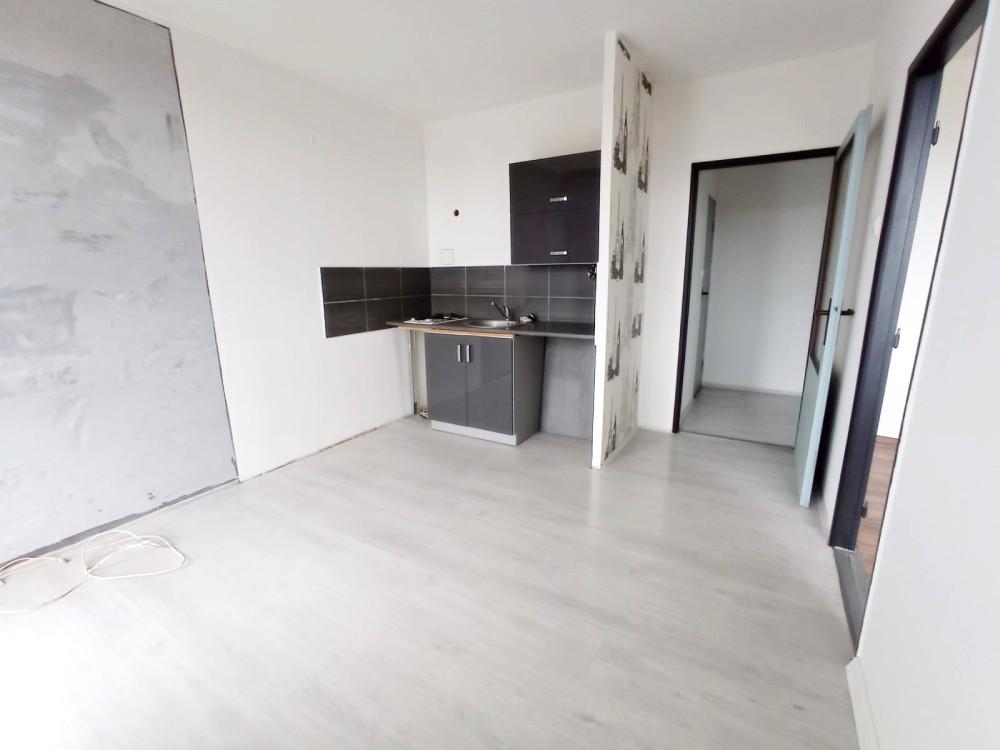 Prodej bytu 1+1 s balkonem, Růžová 1237/2, Most