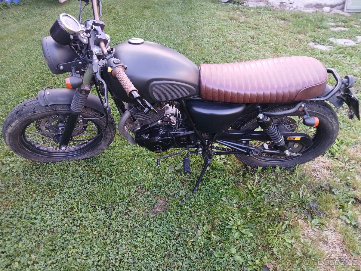 Mutt Mongrel 250 - Café Racer