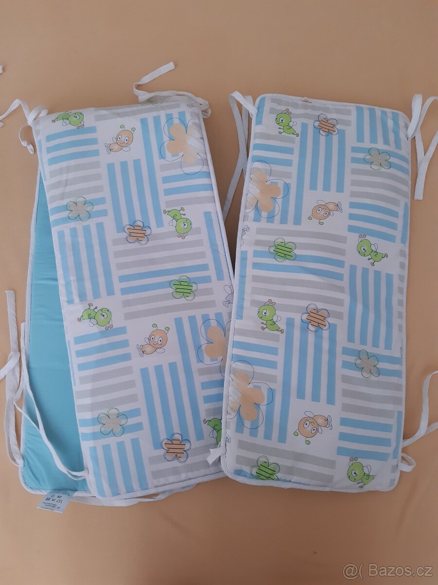 Mantinel do postýlky dělený zn.Little angel