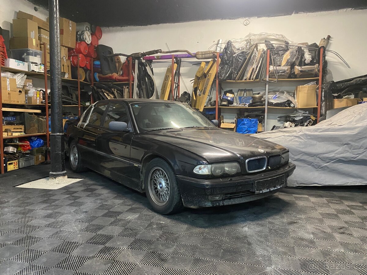 Náhradní díly BMW E38 facelift