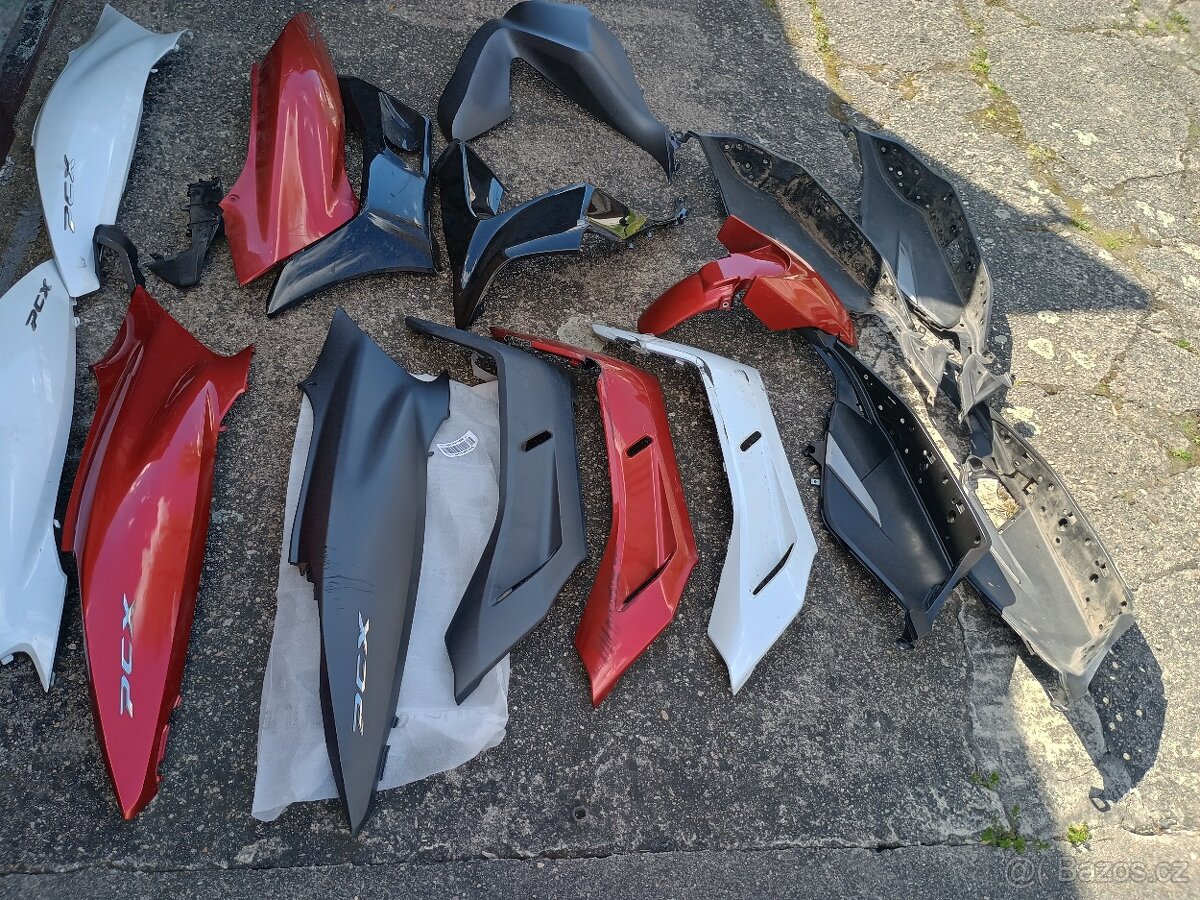 Plasty na honda pcx 125 model 2018-20 original - Most | Bazoš.cz