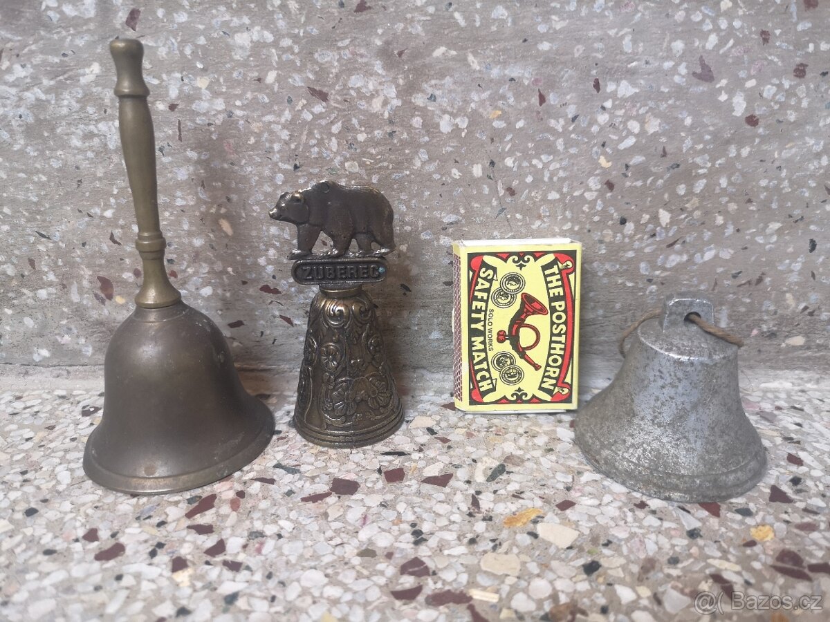 Sběratelské zvonečky 2 staré a jeden nový