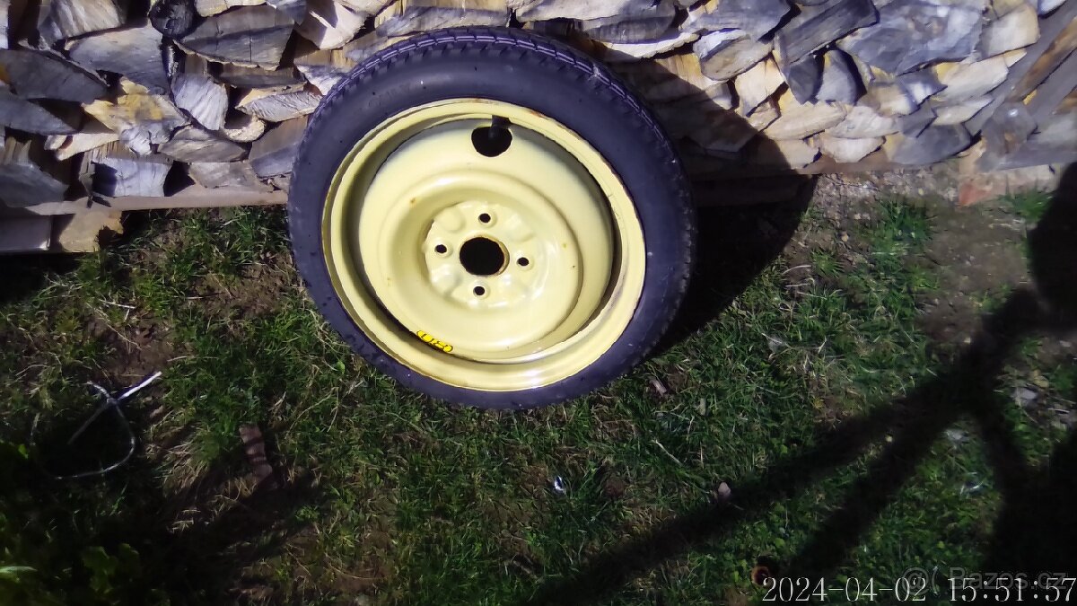 Toyota Yaris,dojezdove kolo(2003)