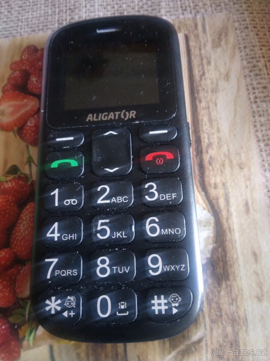 Prodam 2 mobily zn ALIGATORPRO SENIORY 7OOKUS
