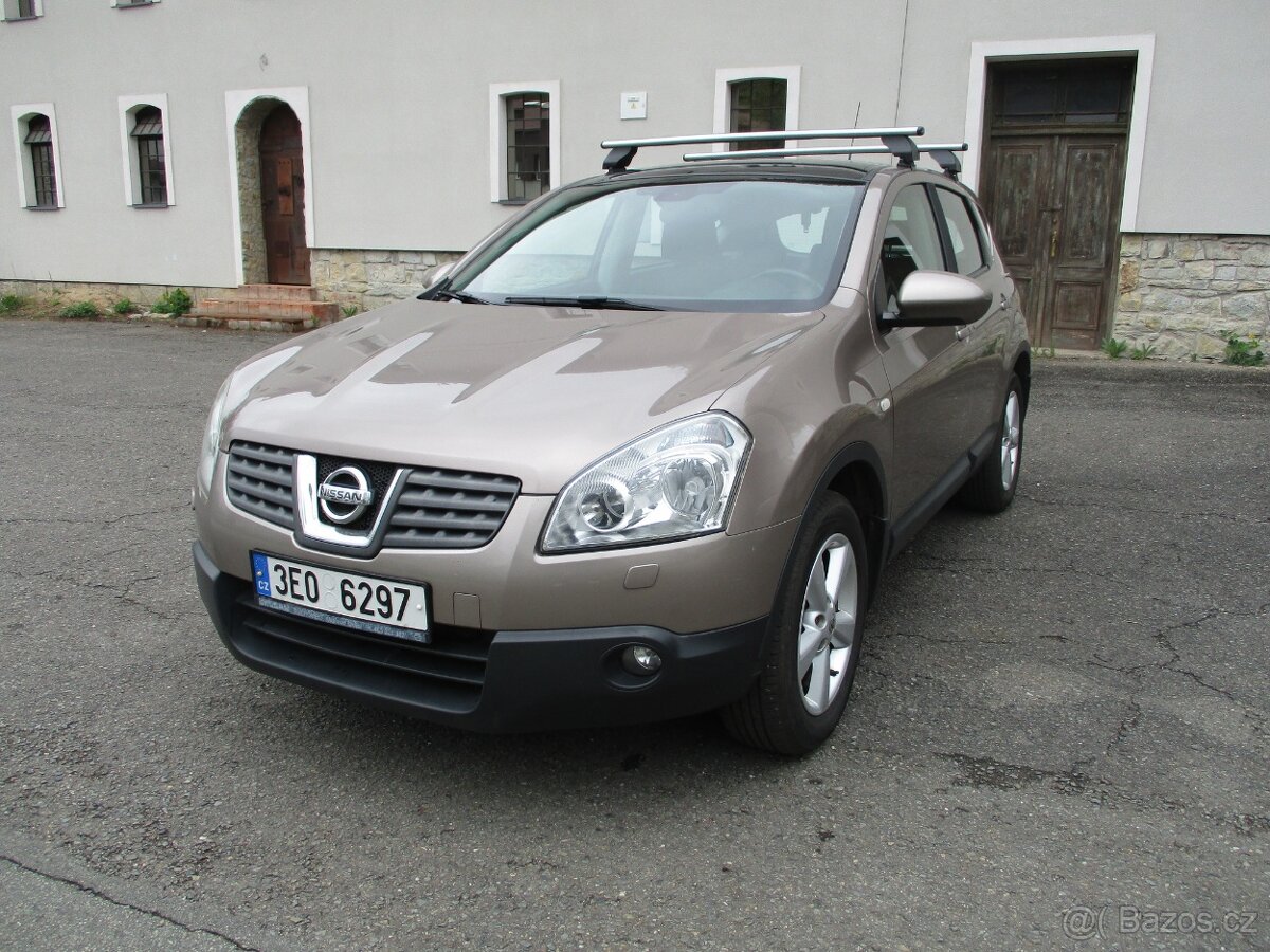 NISSAN QASHQAI - 2.0 i , 4WD, Tažné zařízení, Automat