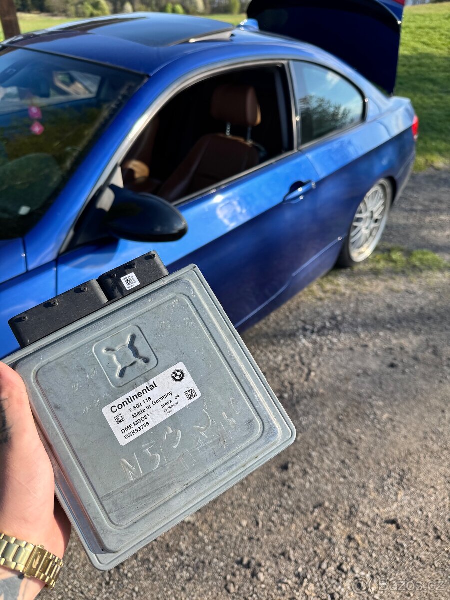 Řídící jednotka BMW 330i/335i