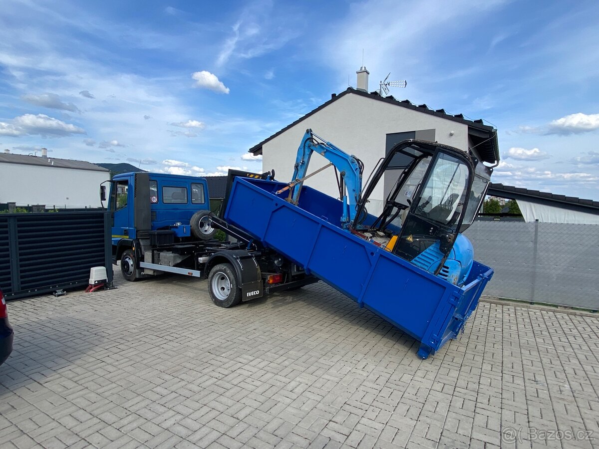 Iveco 75E13 kontejner a JCB 8015 ja