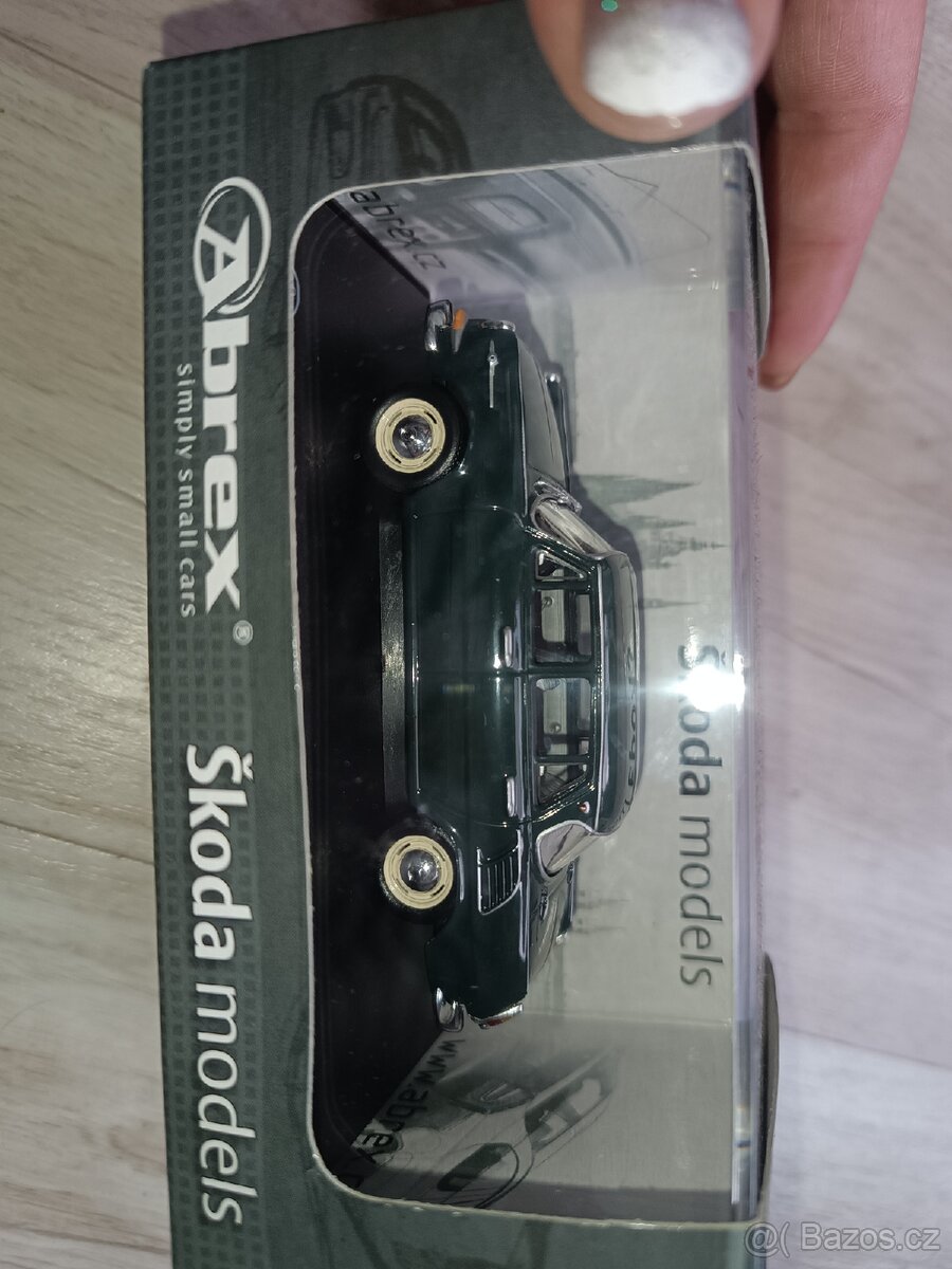 Nový model auta škoda 1000 MB