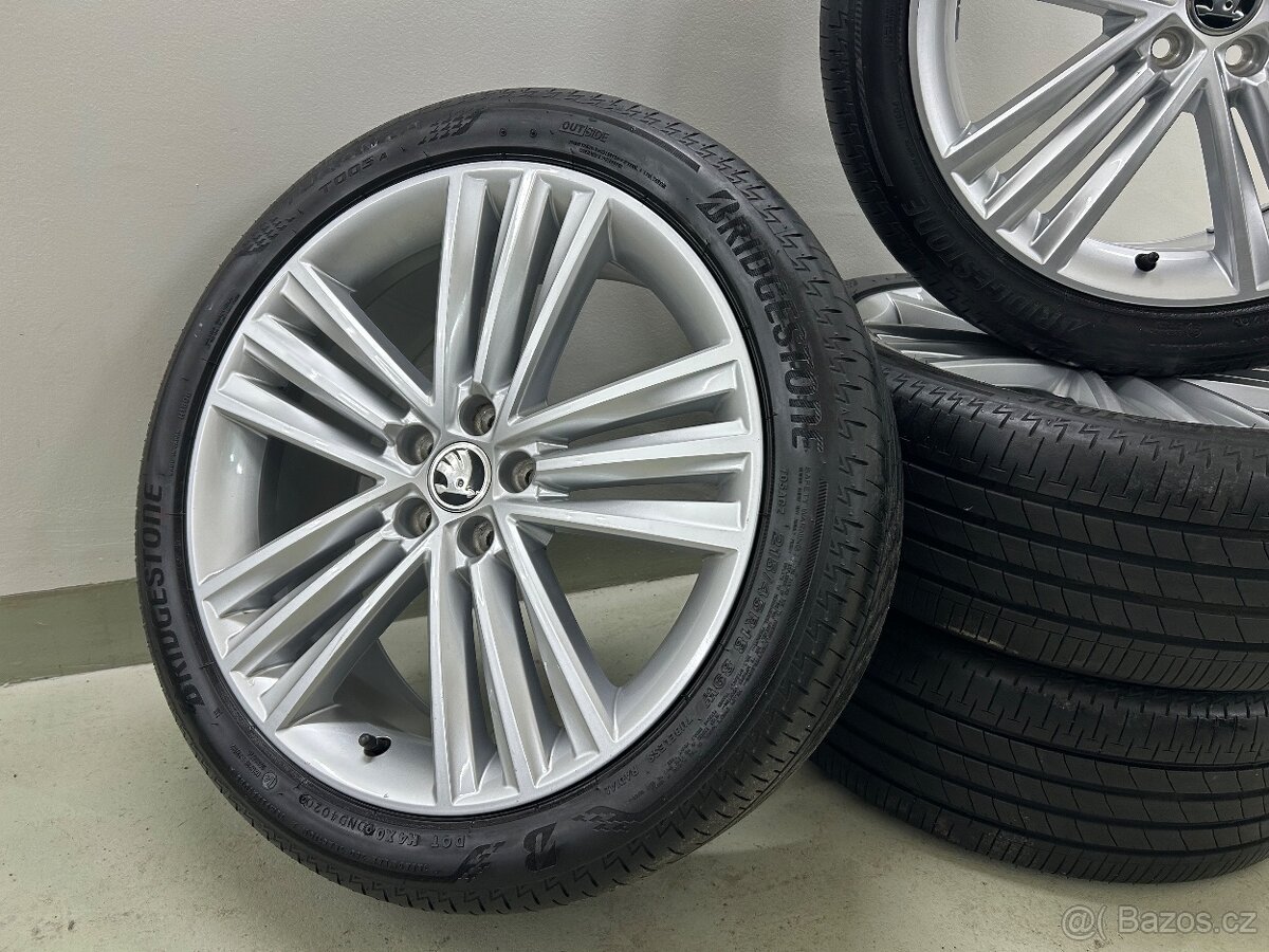 letní originál sada Škoda Kamiq Sirius 18" 5x100