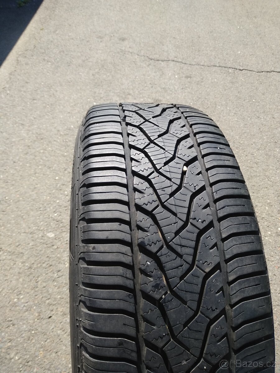 205/55/R16 H celoroční pneumatiky