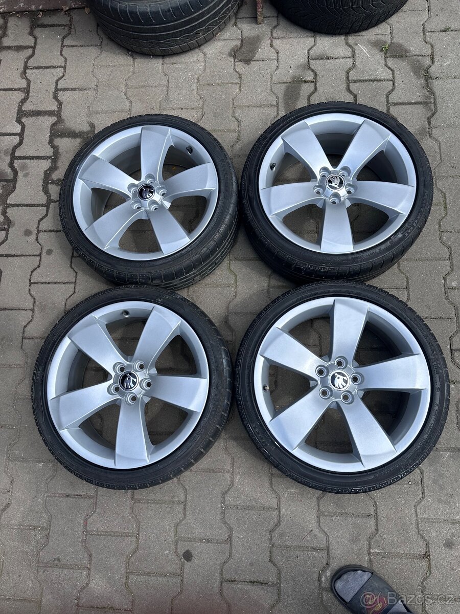 Letní sada originál alu kol Škoda Fabia 3 R17