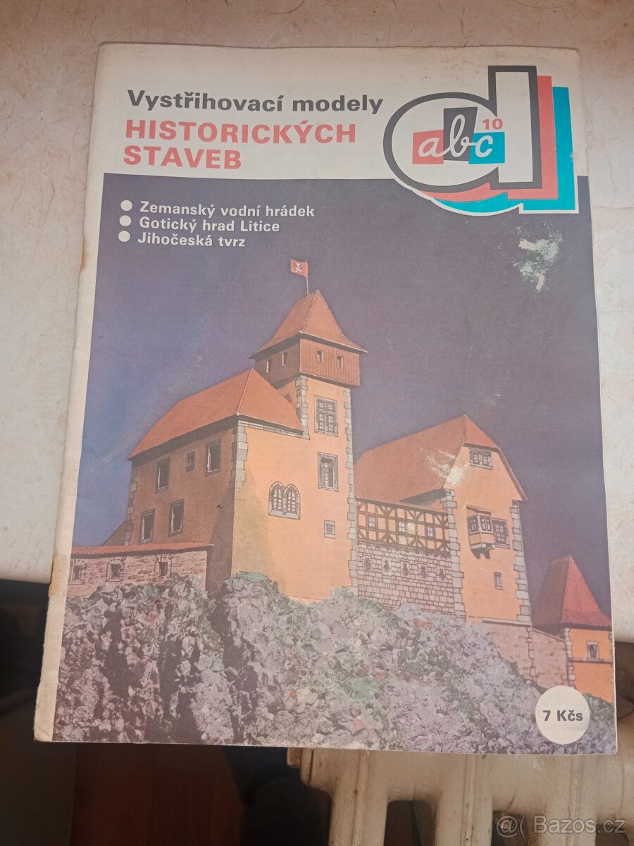 Vystřihovací modely historických staveb