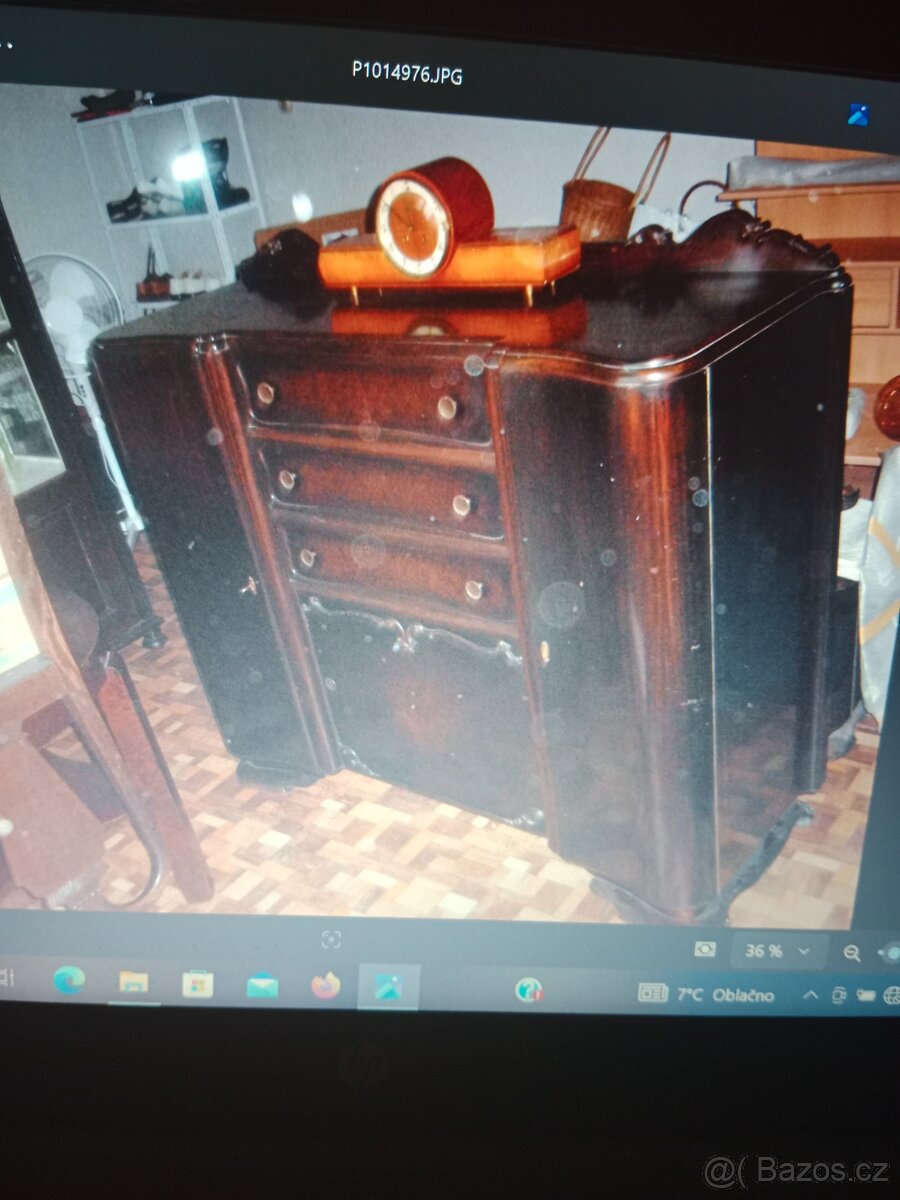 Prádelník starožitný historický