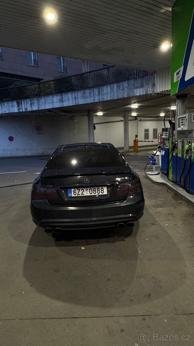 Mercedes-Benz E350 CGI AMG