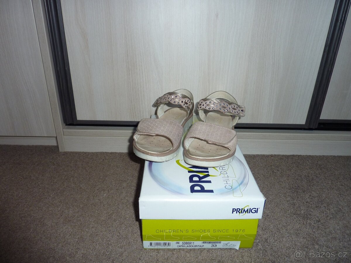Dívčí kožené sandály Primigi vel. 33 (210 mm)