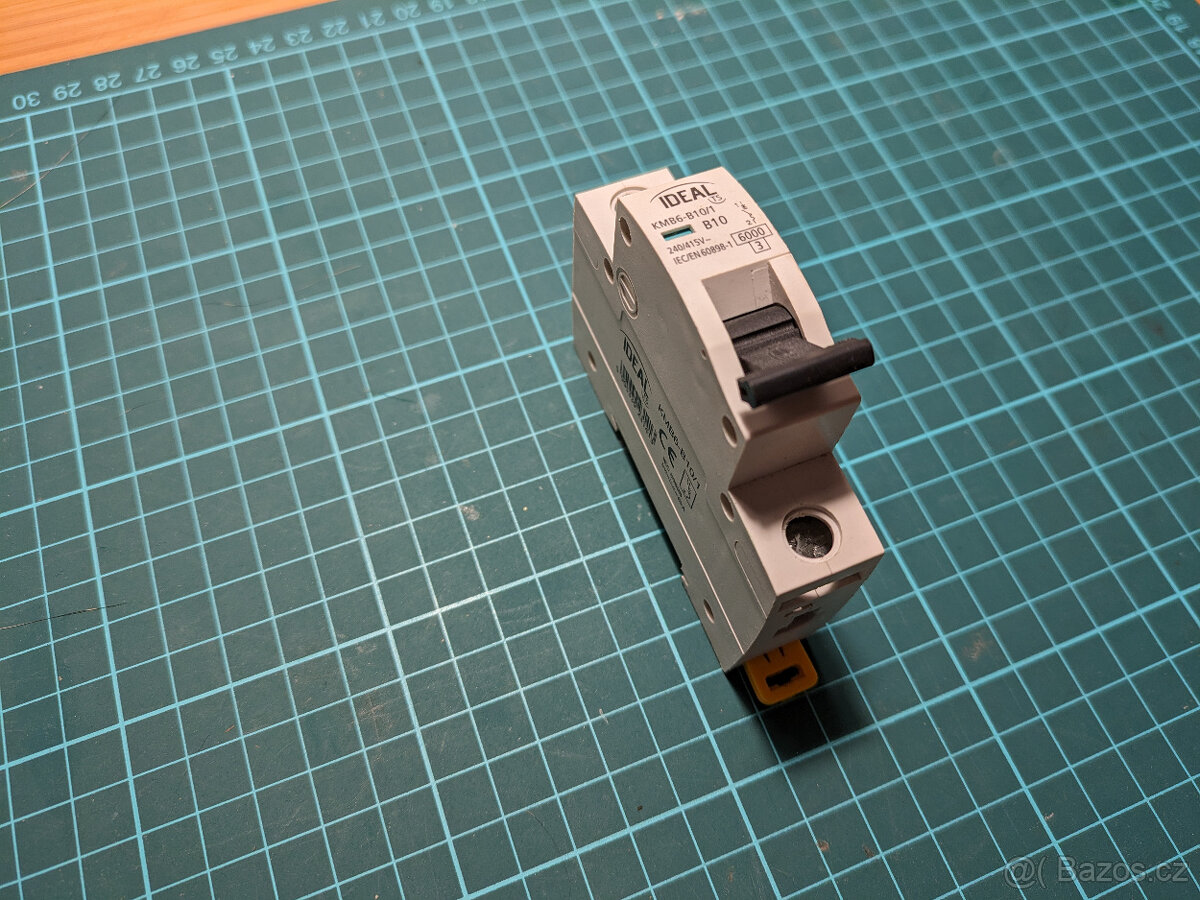 Jednopolovy jistic B10 (10A)