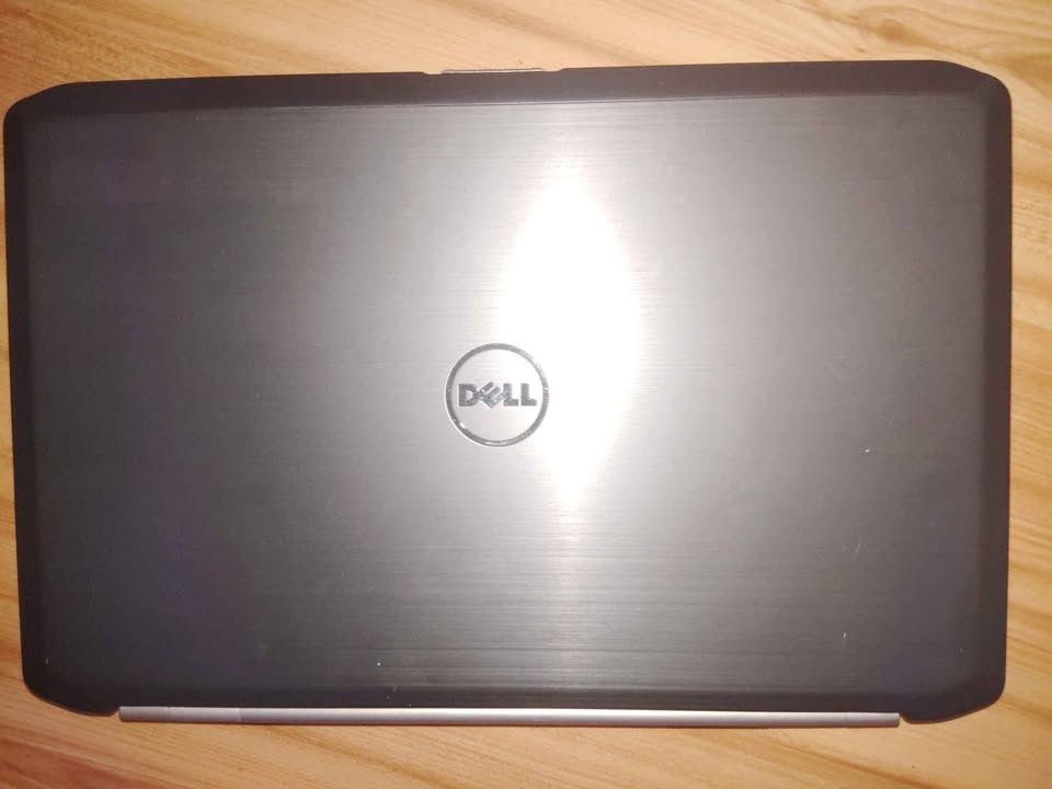 Dell Latitude E5520