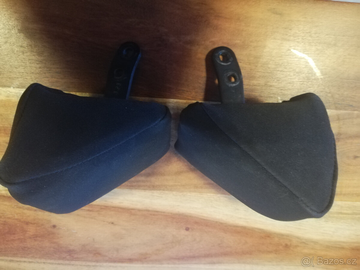 Opěrky spolujezdce Goldwing 1800