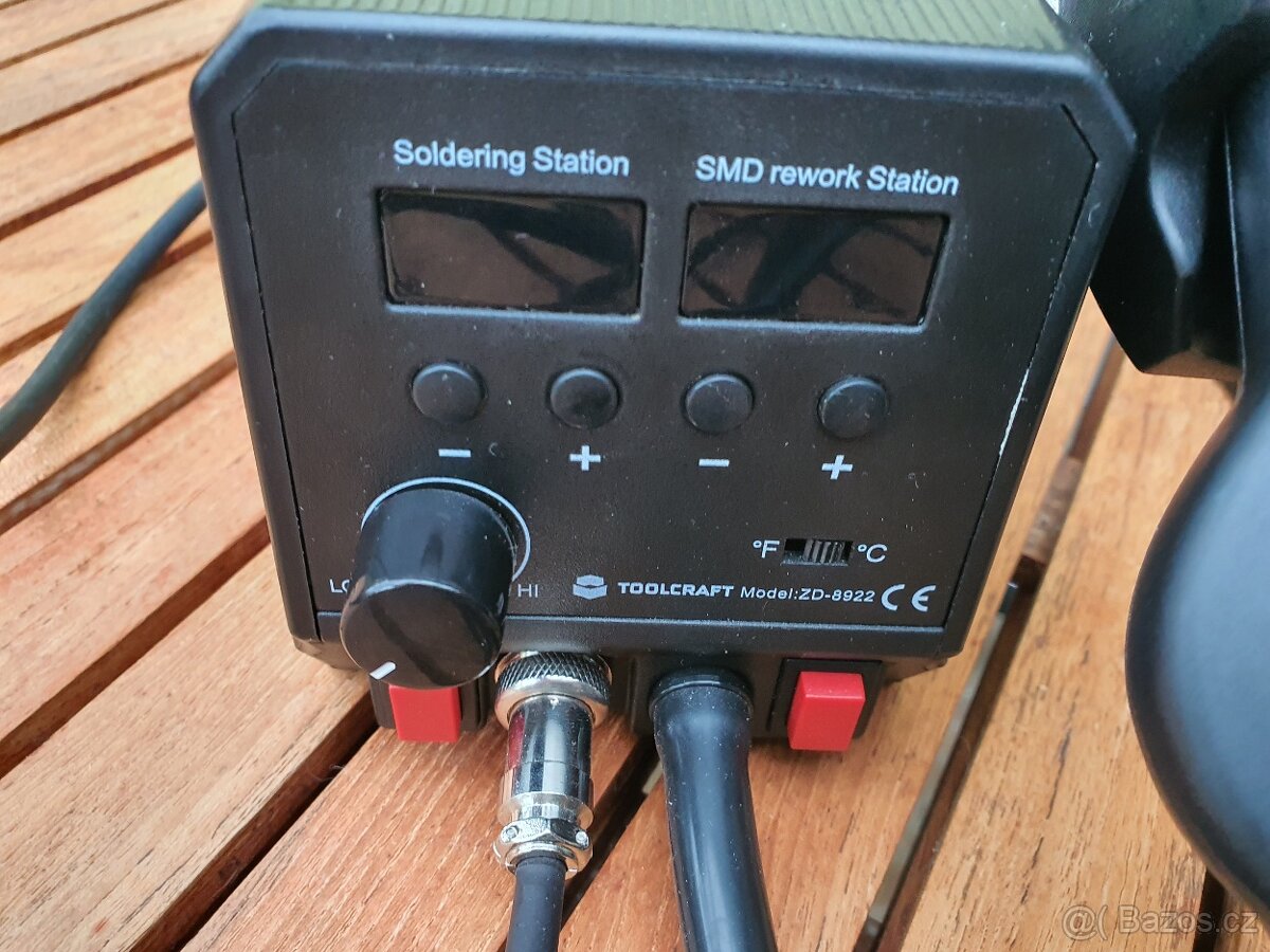 Horkovzdušná pájeci stanice