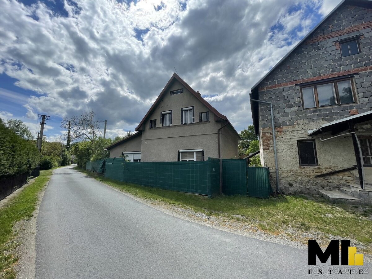 Prodej rodinného domu 4+1 o velikosti 135 m², pozemek 2123 m