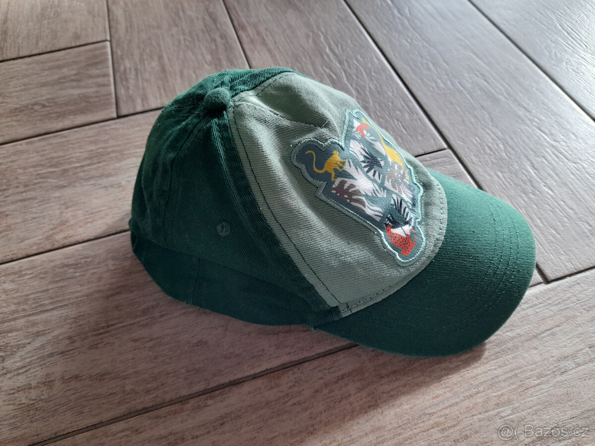 Chlapecká kšiltovka vel. 54