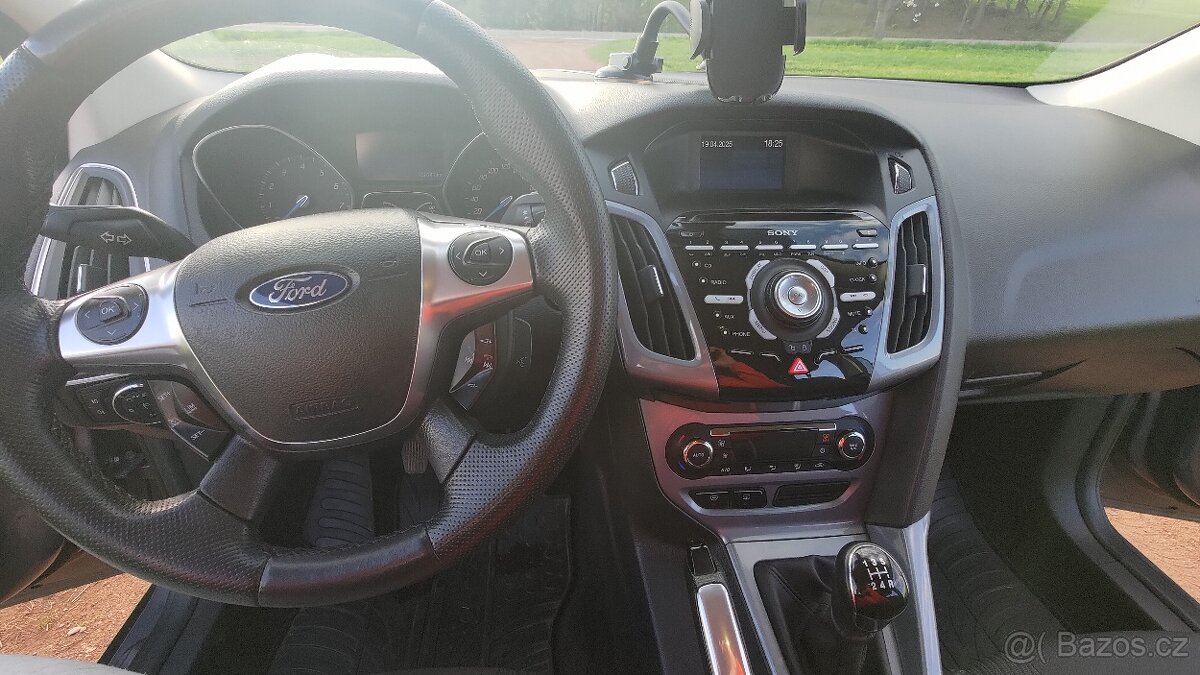 Focus III 1.6 77kw 2012 Titanium Combi