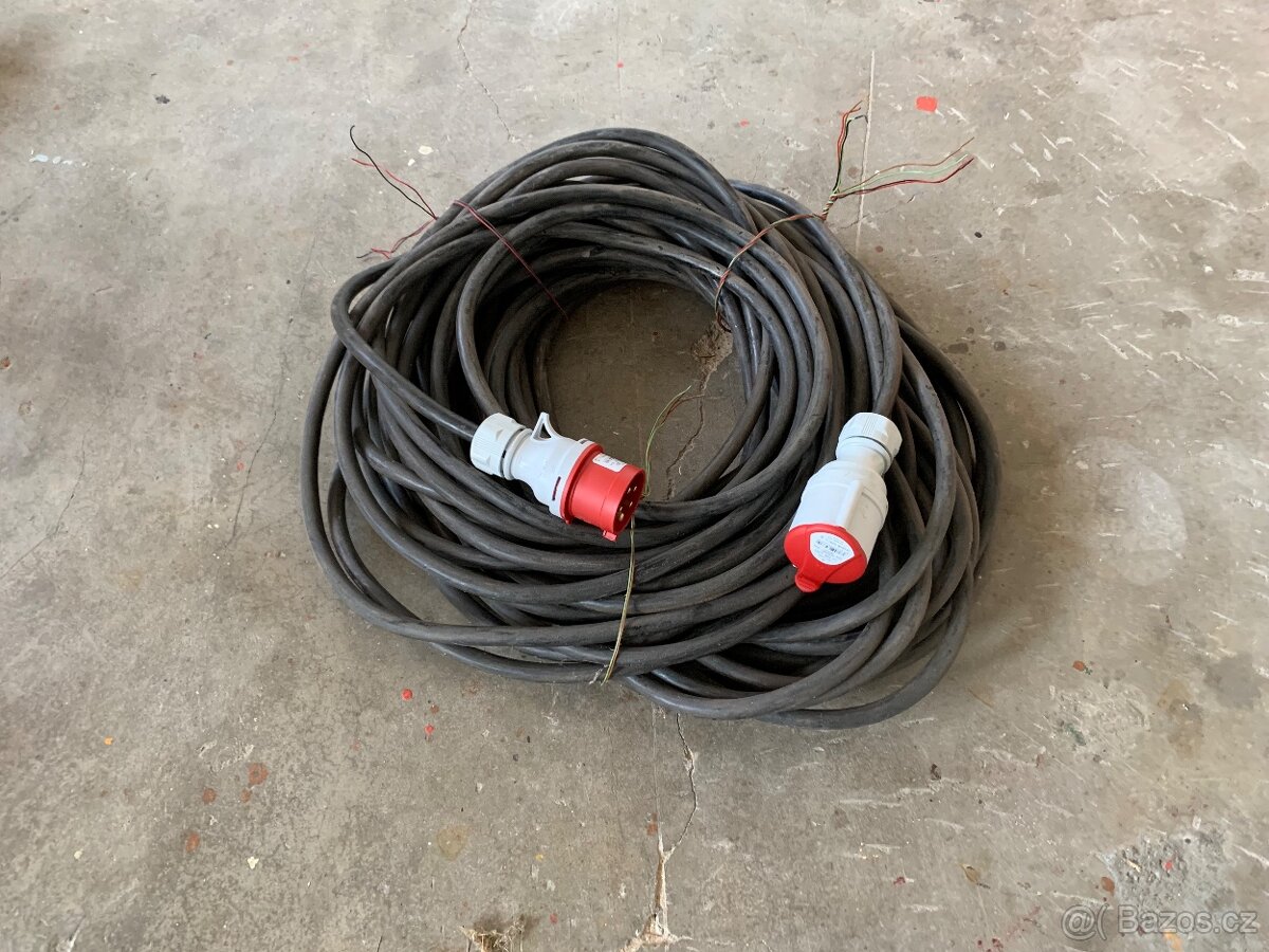 PRODLUŽOVACÍ KABEL 400V , 50m