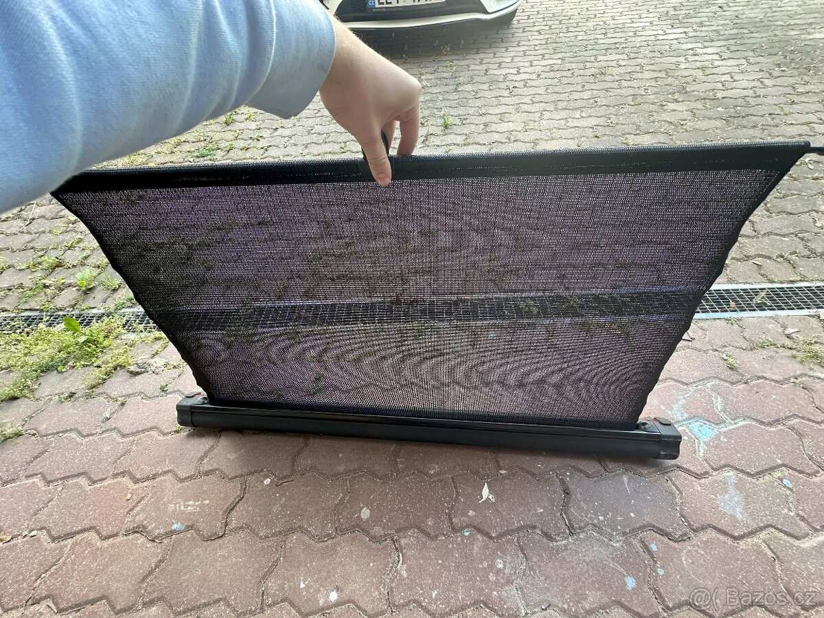Roleta pro Audi A6 4F/C6 Černá