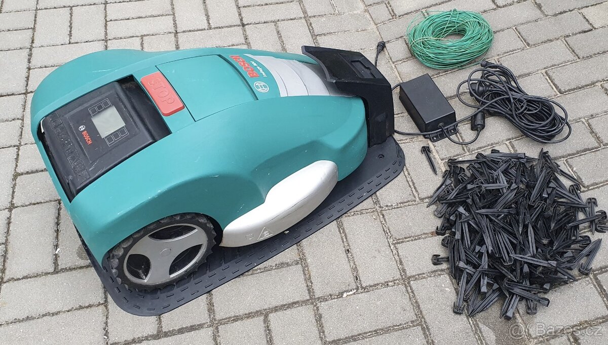 robotická sekačka BOSCH Indego 800