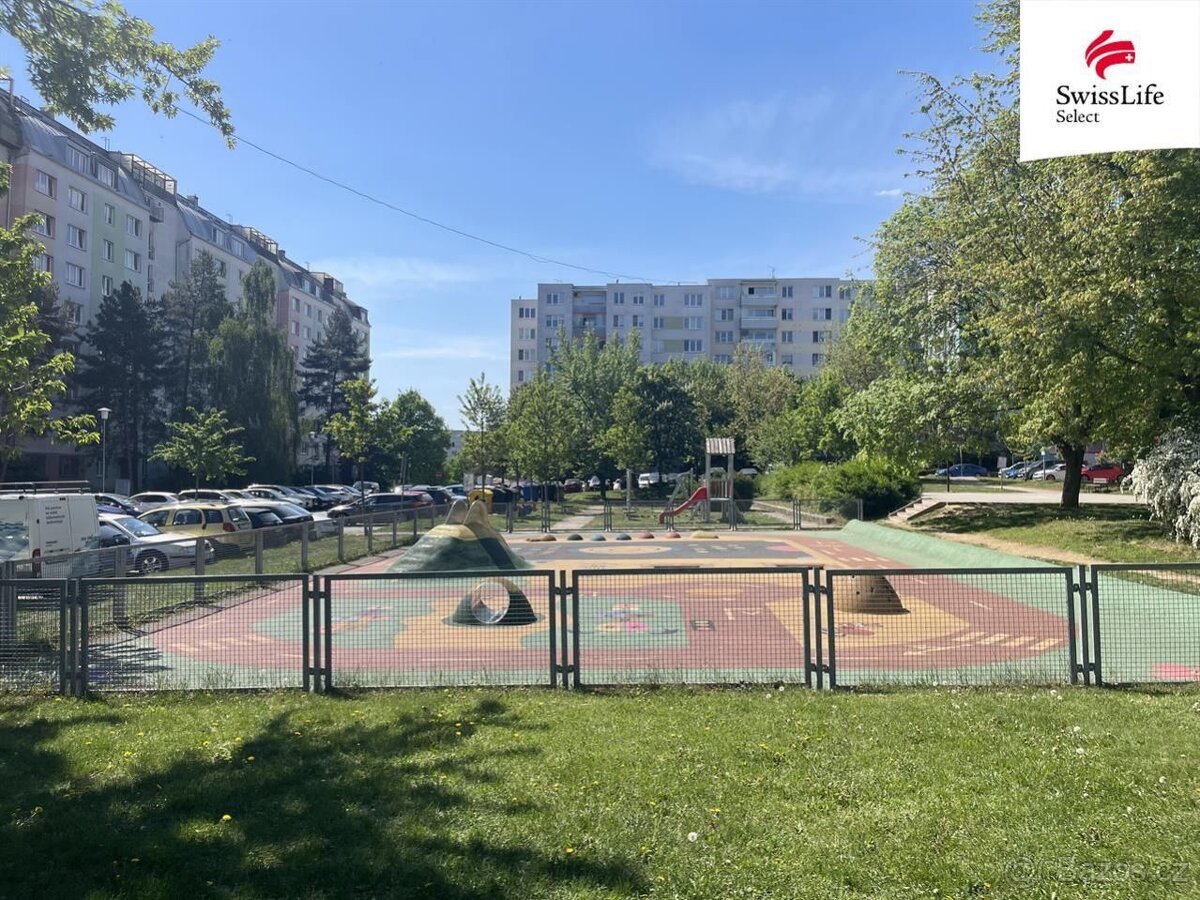 Pronájem bytu 2+kk 40 m2 Molákova, Brno