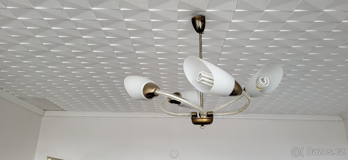 Retro lustr Brusel