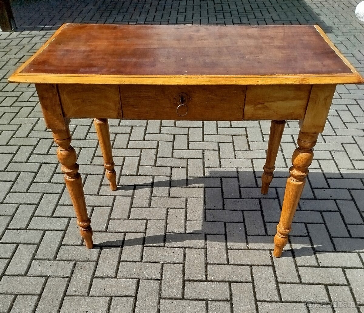 Retro stůl